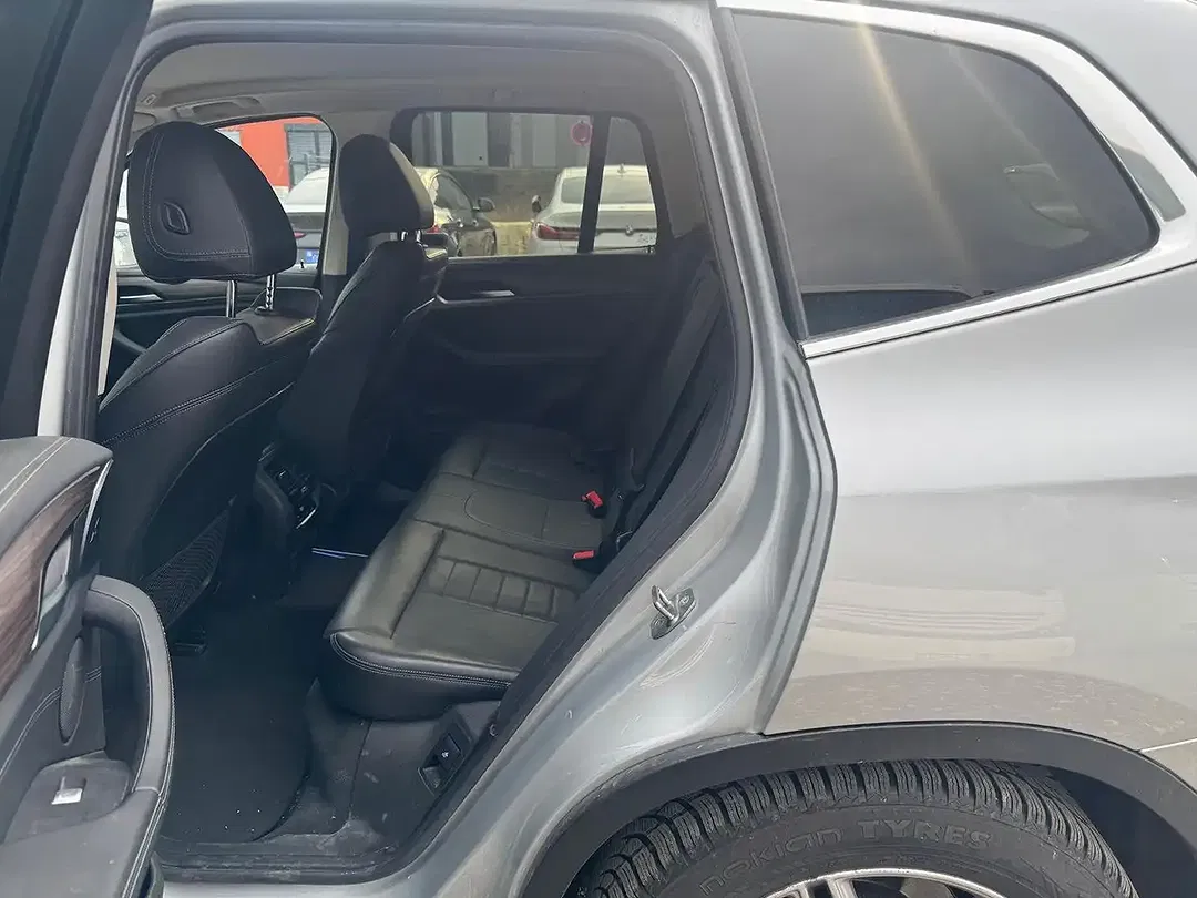 BMW X3 - Thumbnail 13