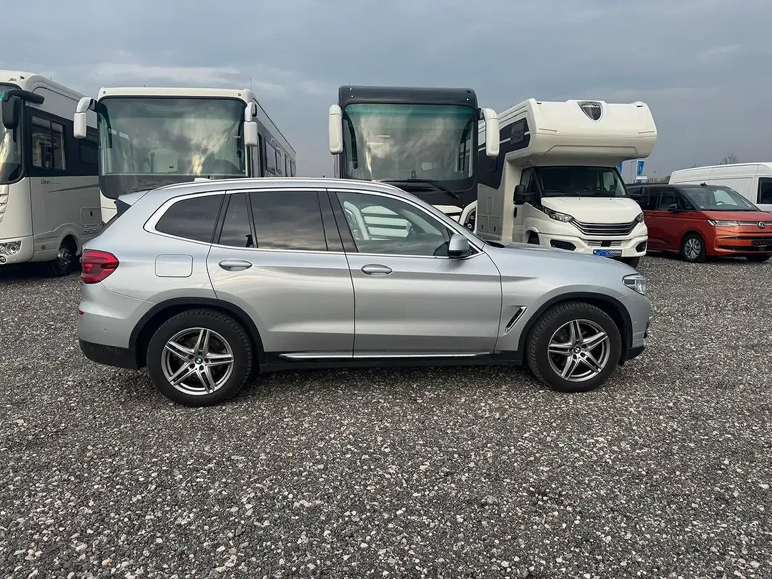 BMW X3 - Thumbnail 2