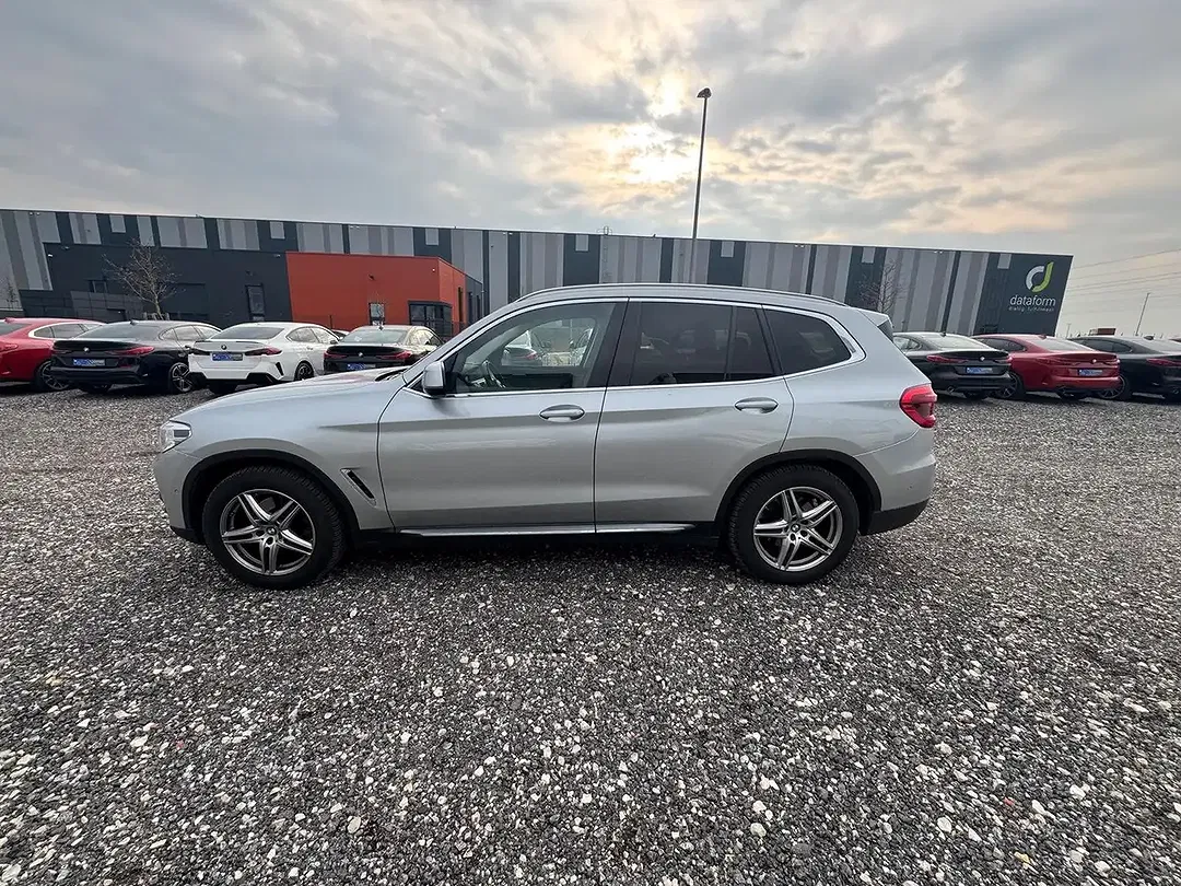 BMW X3 - Thumbnail 3