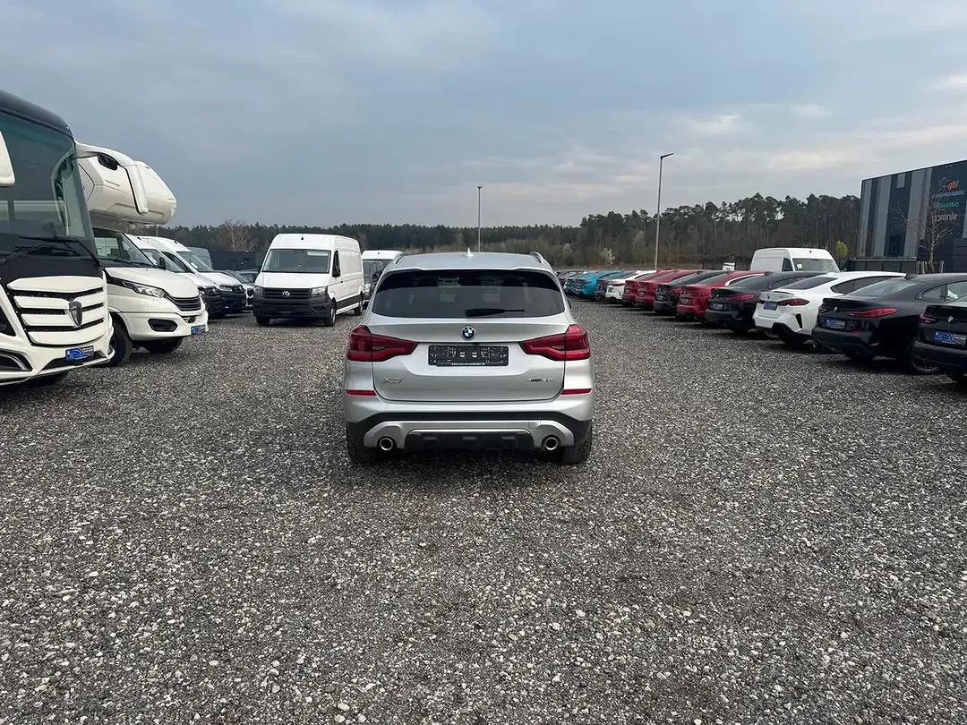 BMW X3 - Thumbnail 4