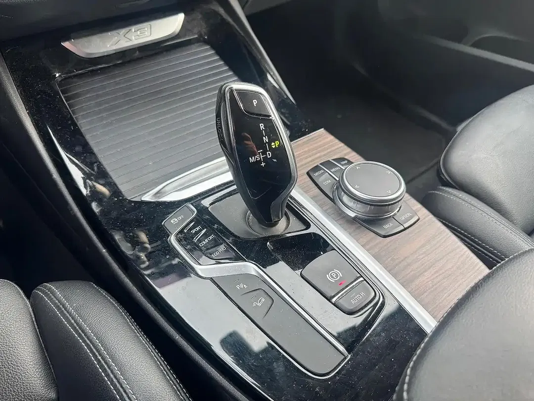 BMW X3 - Thumbnail 8