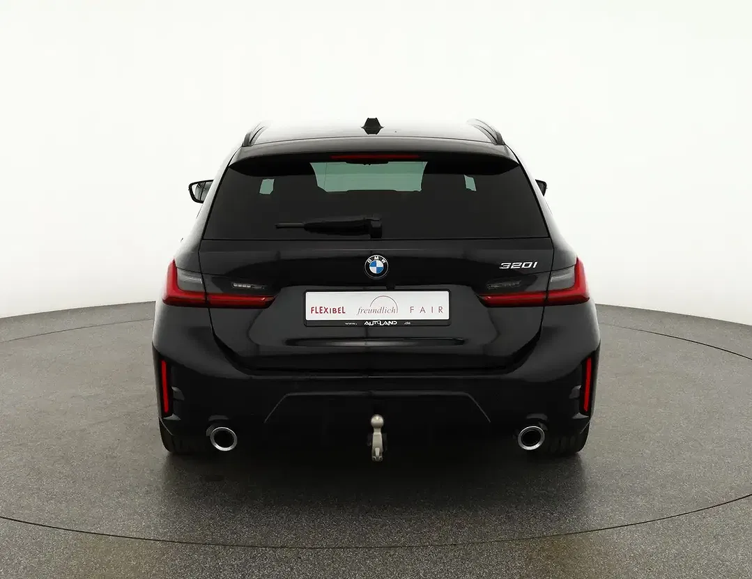 BMW 320 - Thumbnail 3