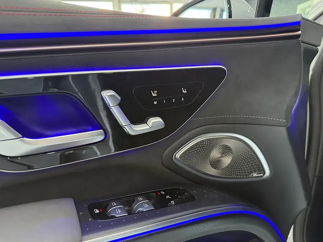 Mercedes-Benz EQS - Thumbnail 12