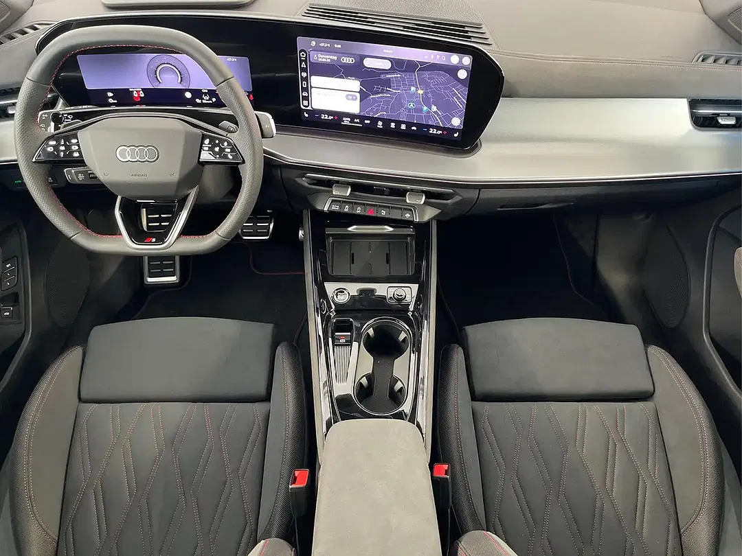 Audi Q3 - Thumbnail 7