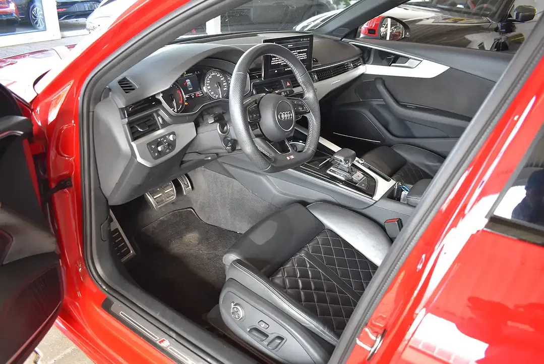 Audi S4 - Thumbnail 11