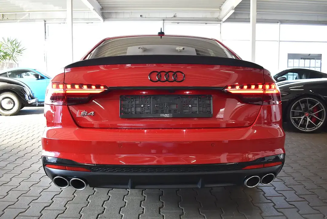 Audi S4 - Thumbnail 5
