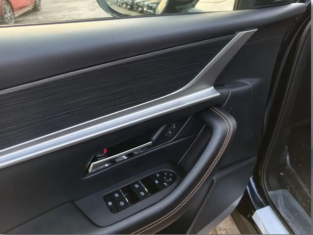 Mazda CX-60 - Thumbnail 8