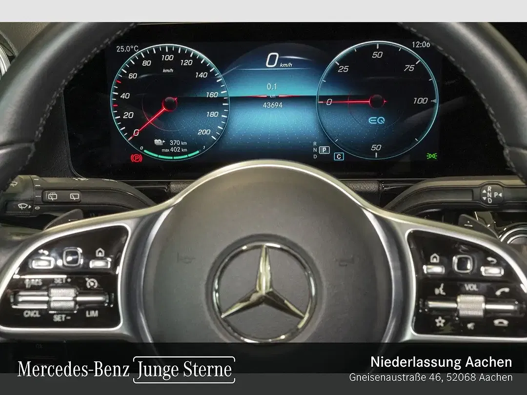 Mercedes-Benz EQA 250 - Thumbnail 13