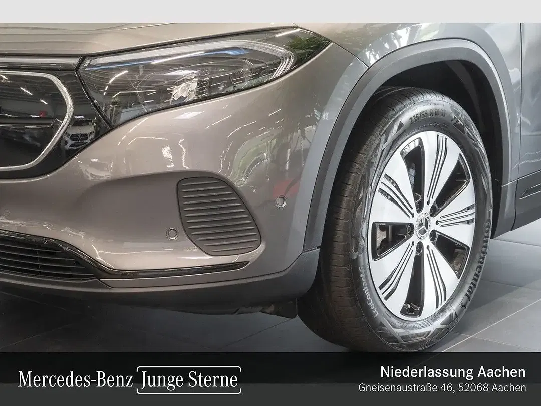 Mercedes-Benz EQA 250 - Thumbnail 4