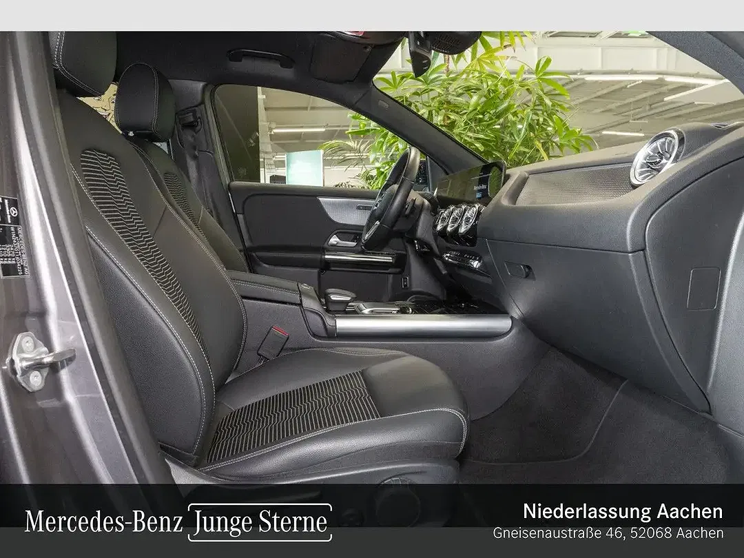 Mercedes-Benz EQA 250 - Thumbnail 5