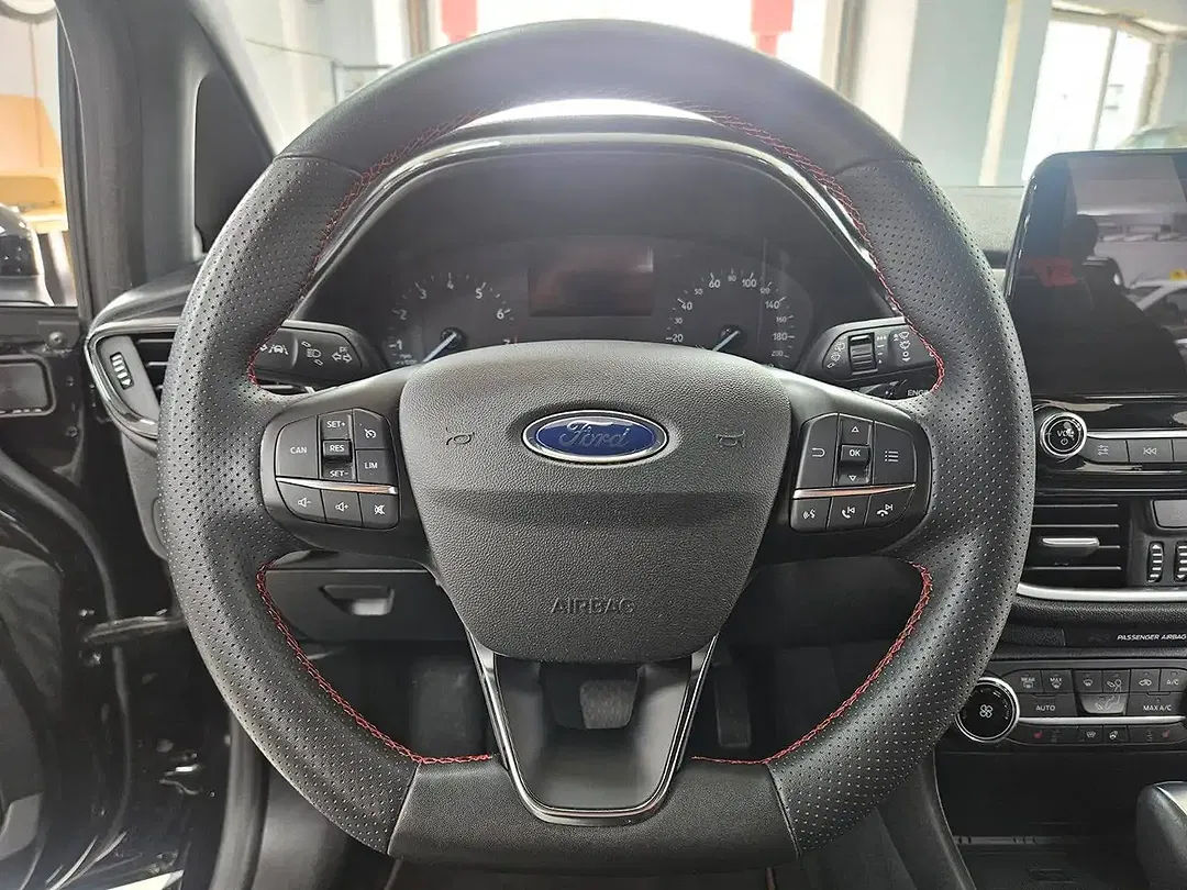 Ford Fiesta - Thumbnail 10