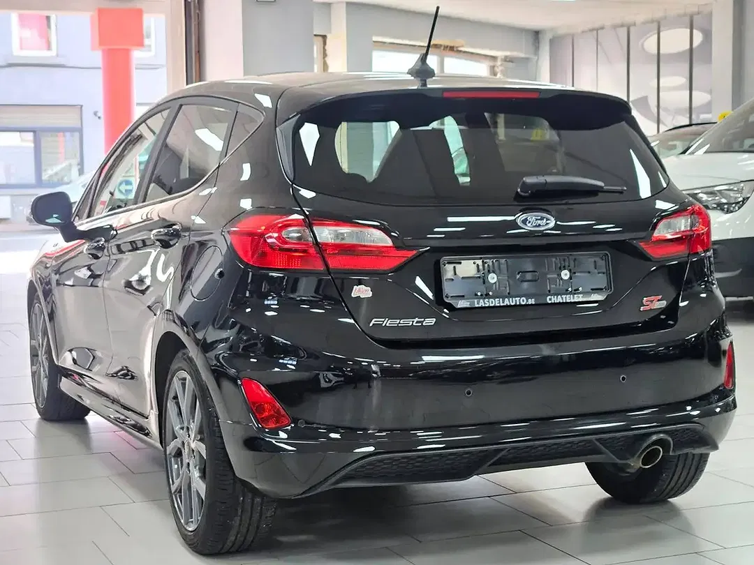 Ford Fiesta - Thumbnail 4