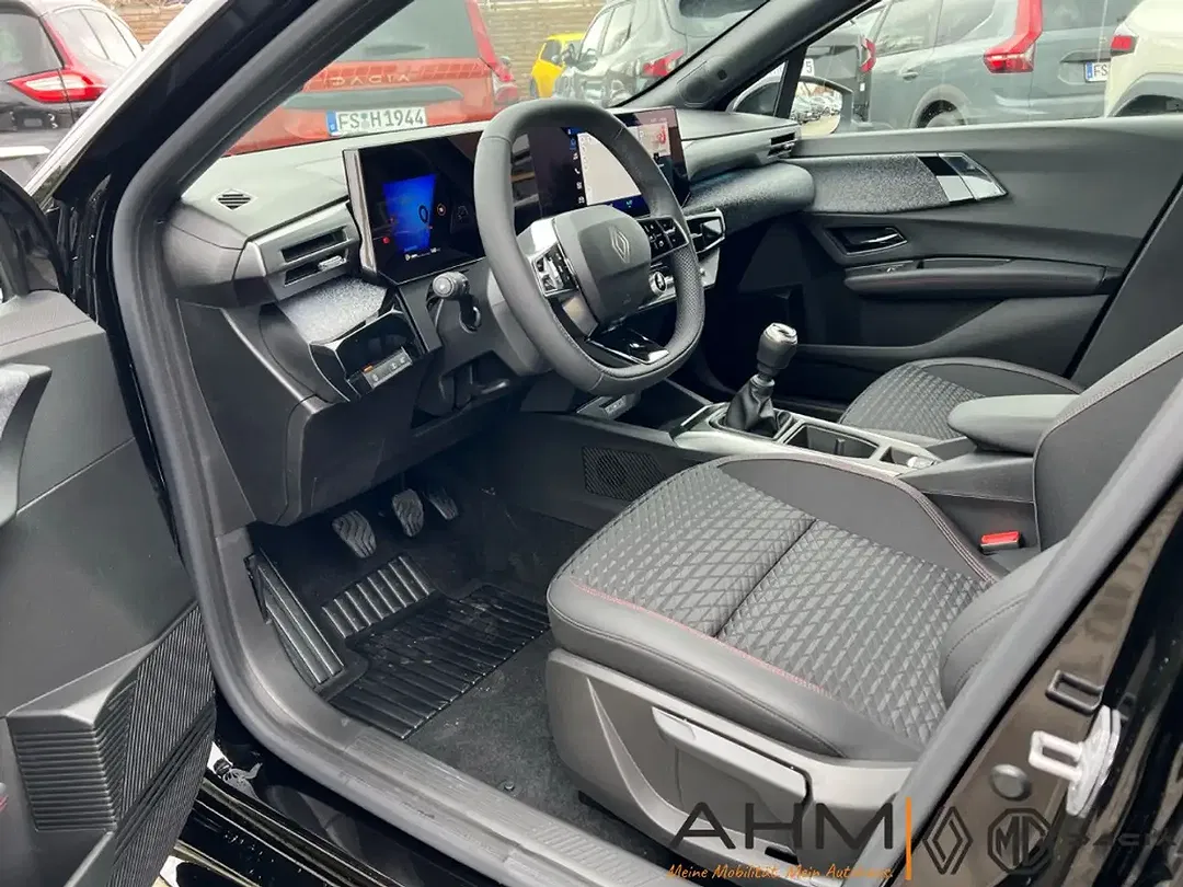 Renault Clio - Thumbnail 10