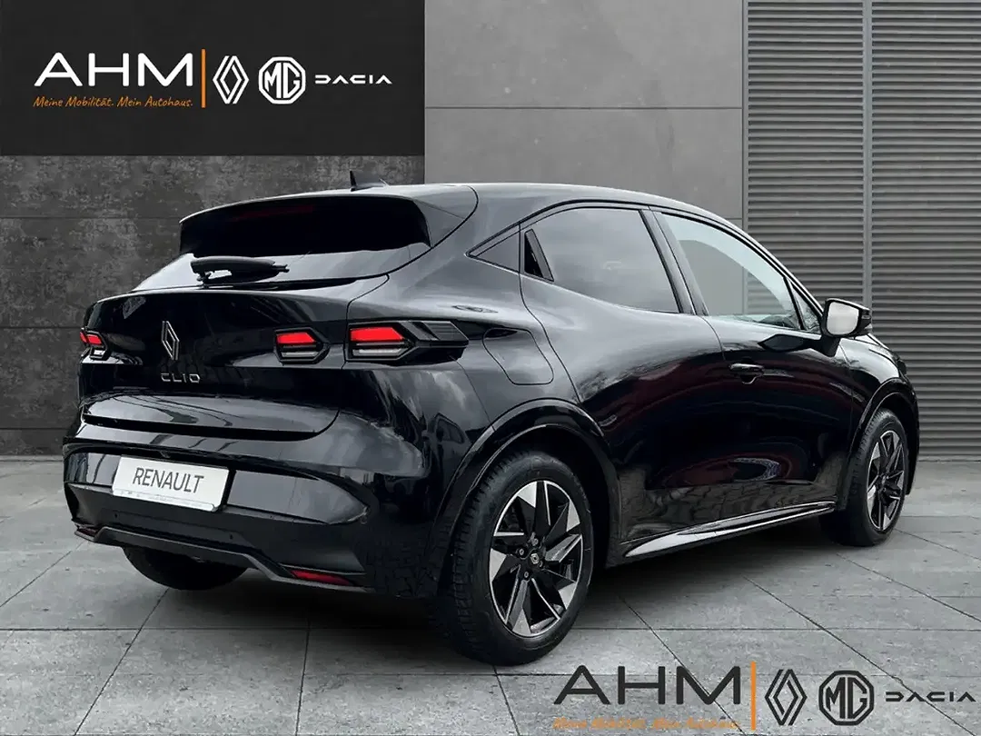 Renault Clio - Thumbnail 2