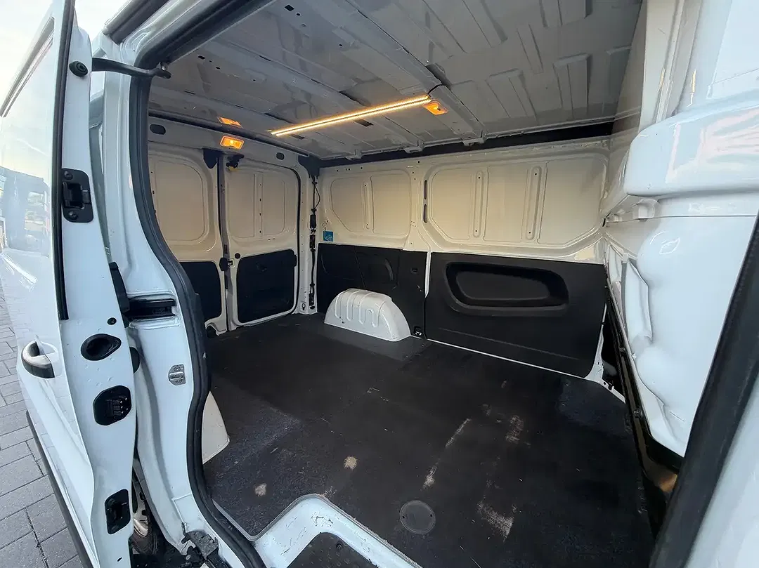 Opel Vivaro - Thumbnail 11