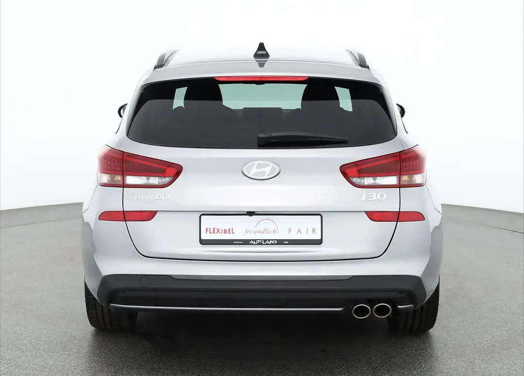 Hyundai i30 - Thumbnail 3