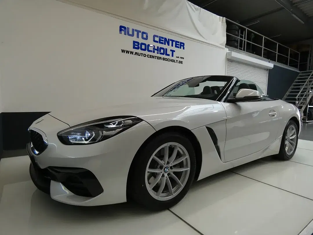 BMW Z4 - Thumbnail 10