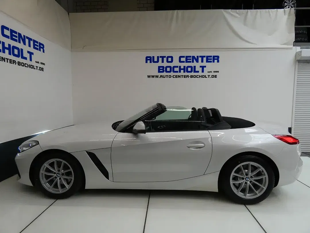 BMW Z4 - Thumbnail 14