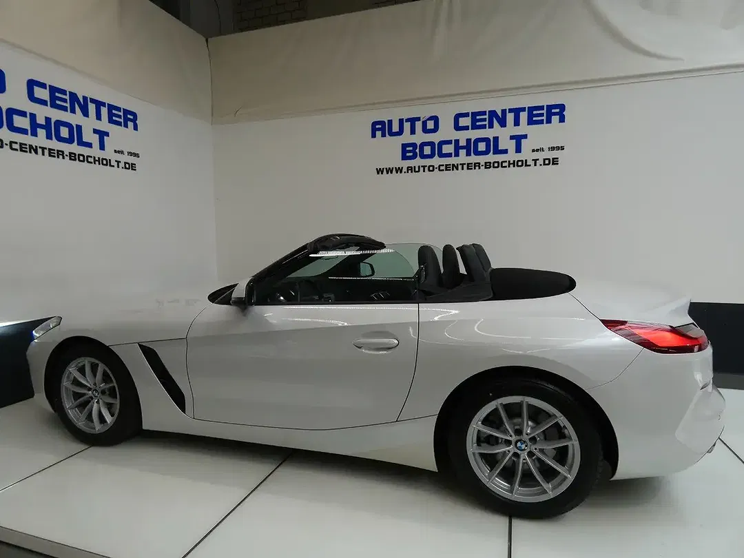 BMW Z4 - Thumbnail 15