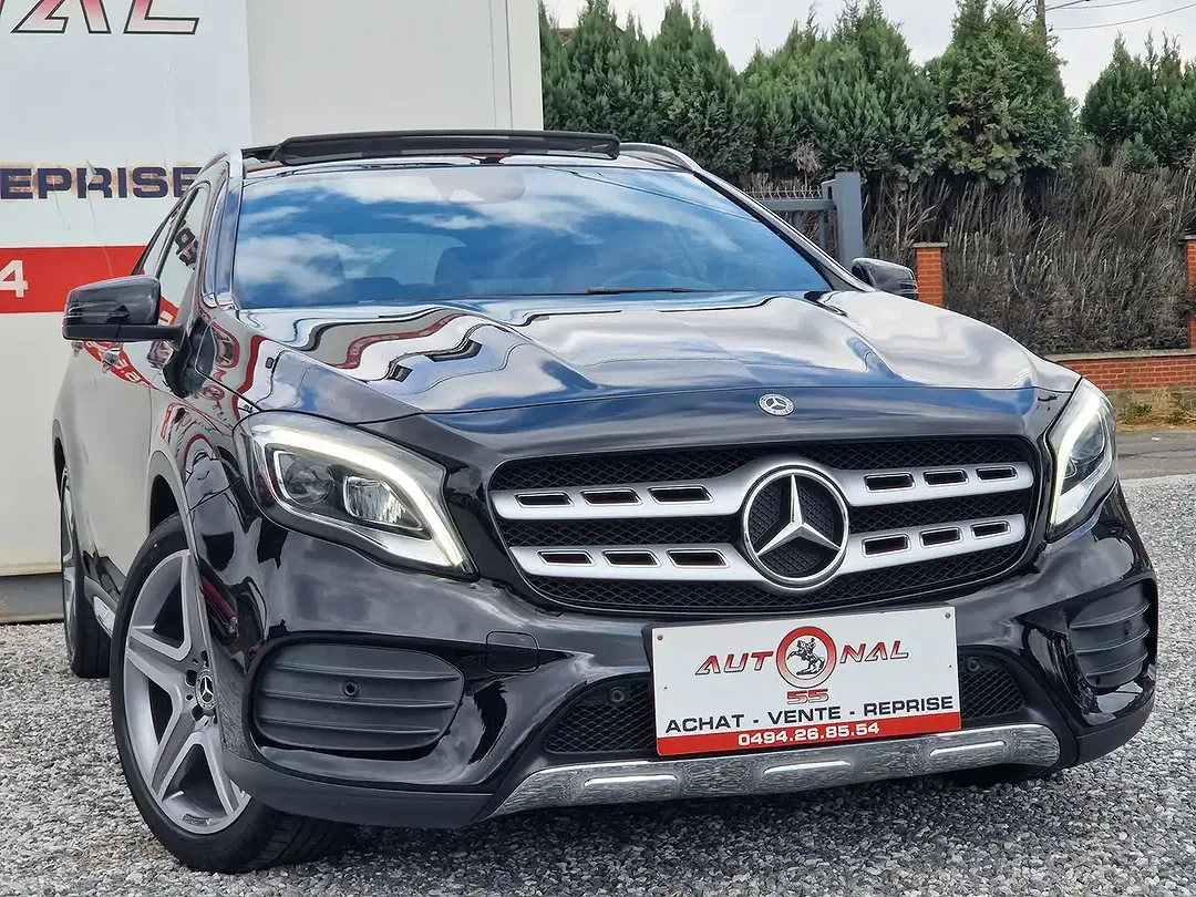 Mercedes-Benz GLA 180 - Thumbnail 2