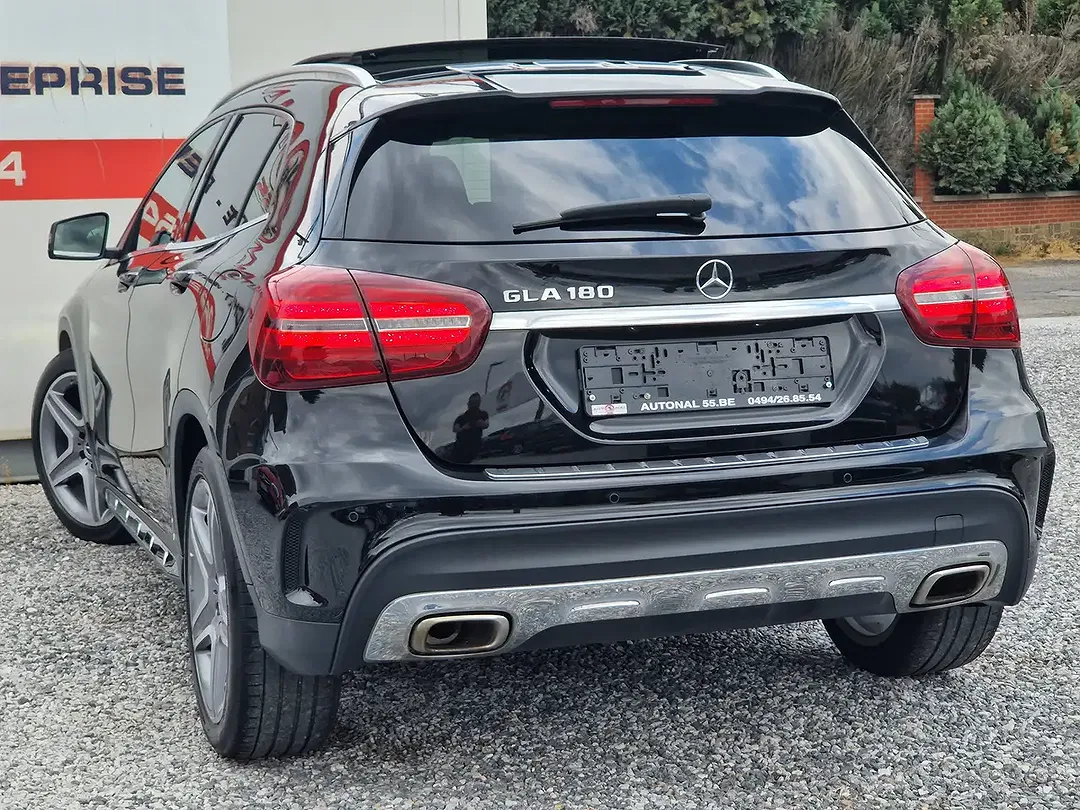 Mercedes-Benz GLA 180 - Thumbnail 4