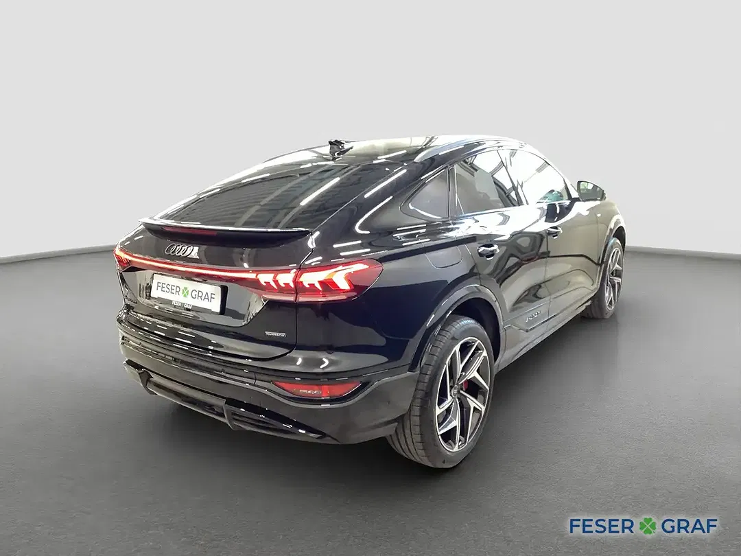 Audi Q6 e-tron - Thumbnail 8