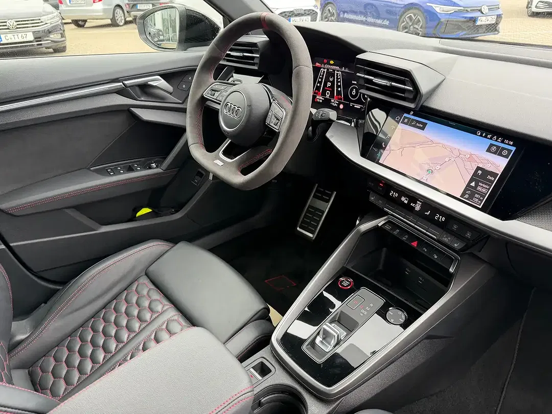 Audi RS3 - Thumbnail 11
