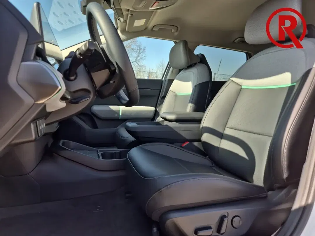 Kia EV4 - Thumbnail 14