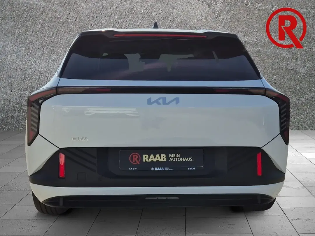Kia EV4 - Thumbnail 5