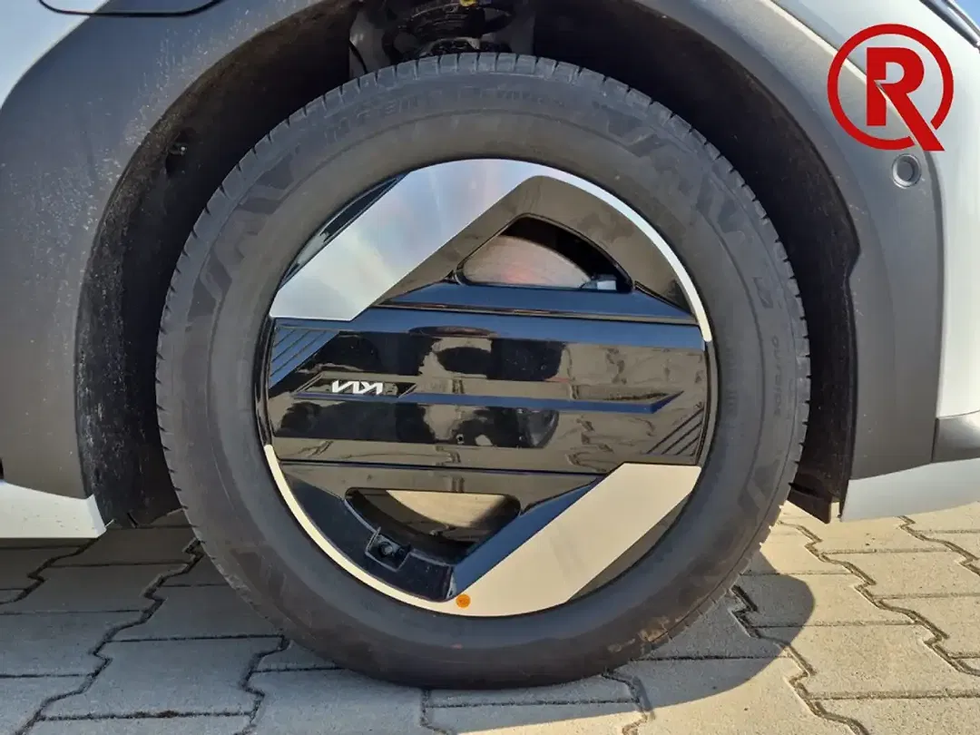 Kia EV4 - Thumbnail 7