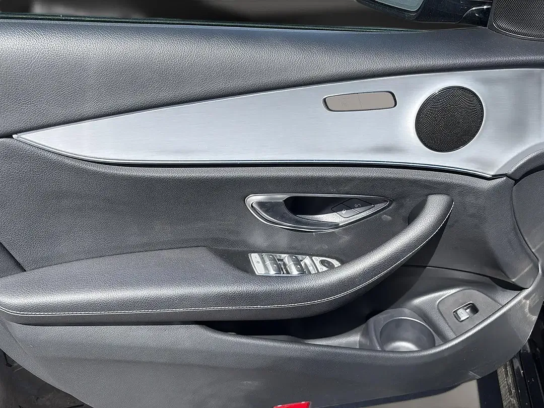 Mercedes-Benz E 300 - Thumbnail 22