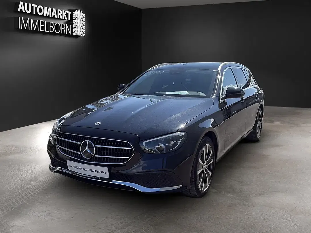 Mercedes-Benz E 300 - Thumbnail 3