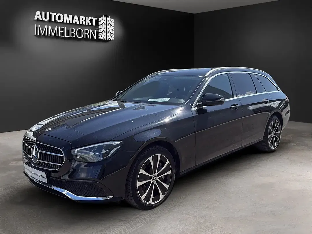 Mercedes-Benz E 300 - Thumbnail 4