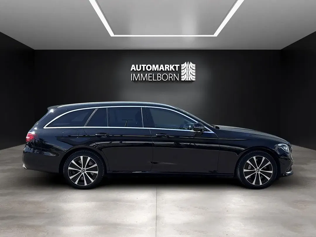 Mercedes-Benz E 300 - Thumbnail 7