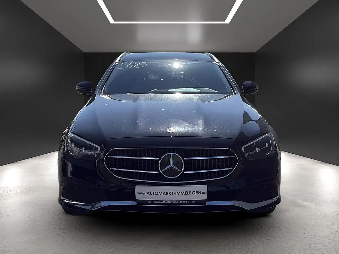 Mercedes-Benz E 300 - Thumbnail 8