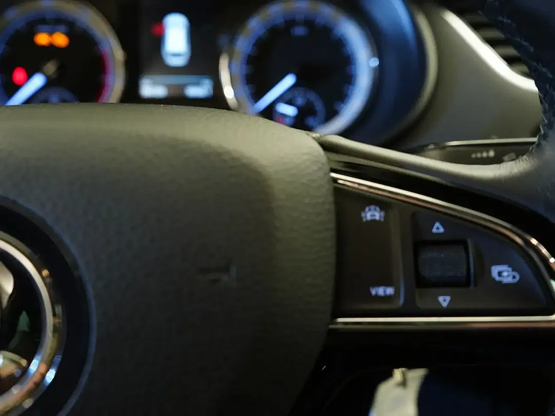 Skoda Octavia - Thumbnail 14