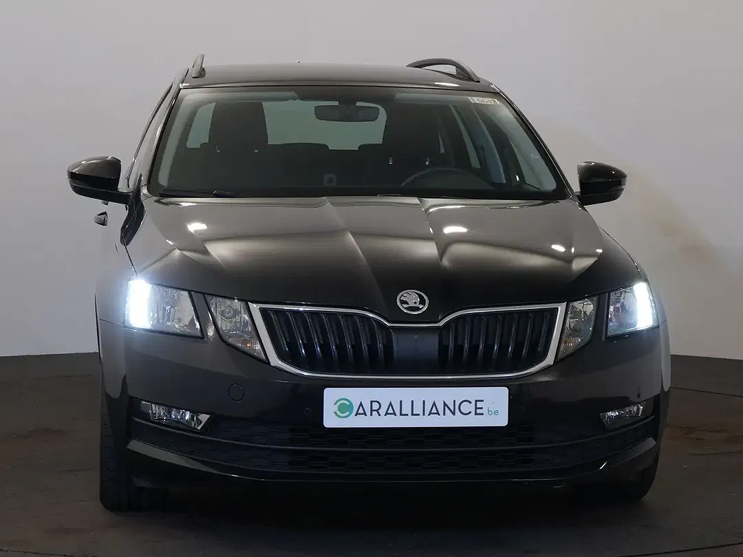 Skoda Octavia - Thumbnail 2