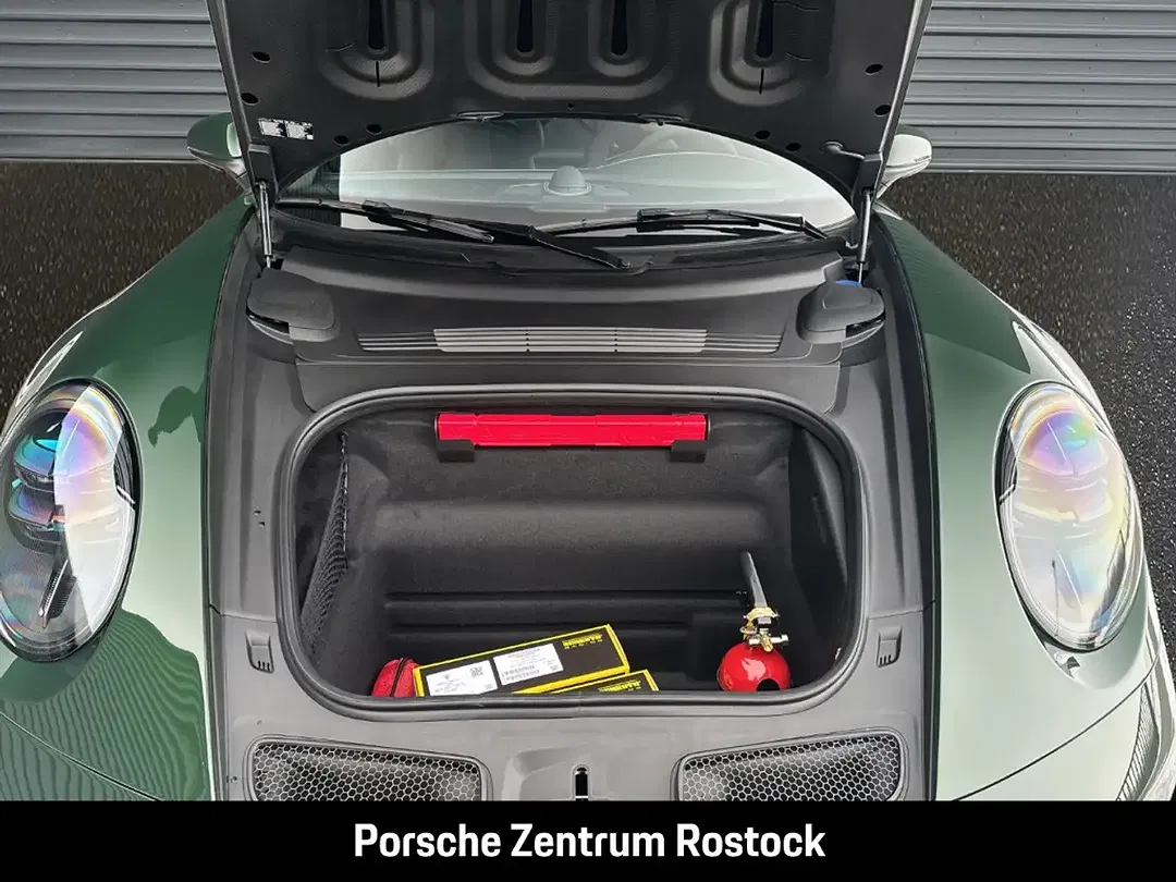 Porsche 992 - Thumbnail 12
