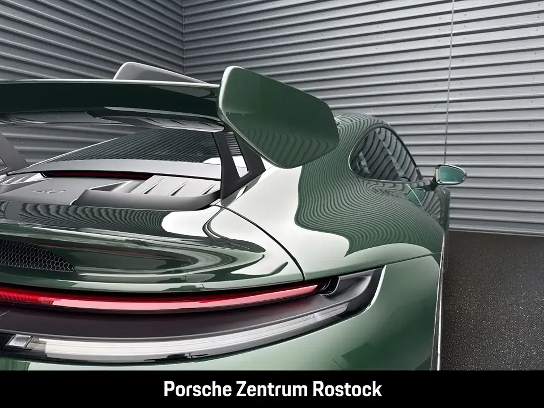 Porsche 992 - Thumbnail 6