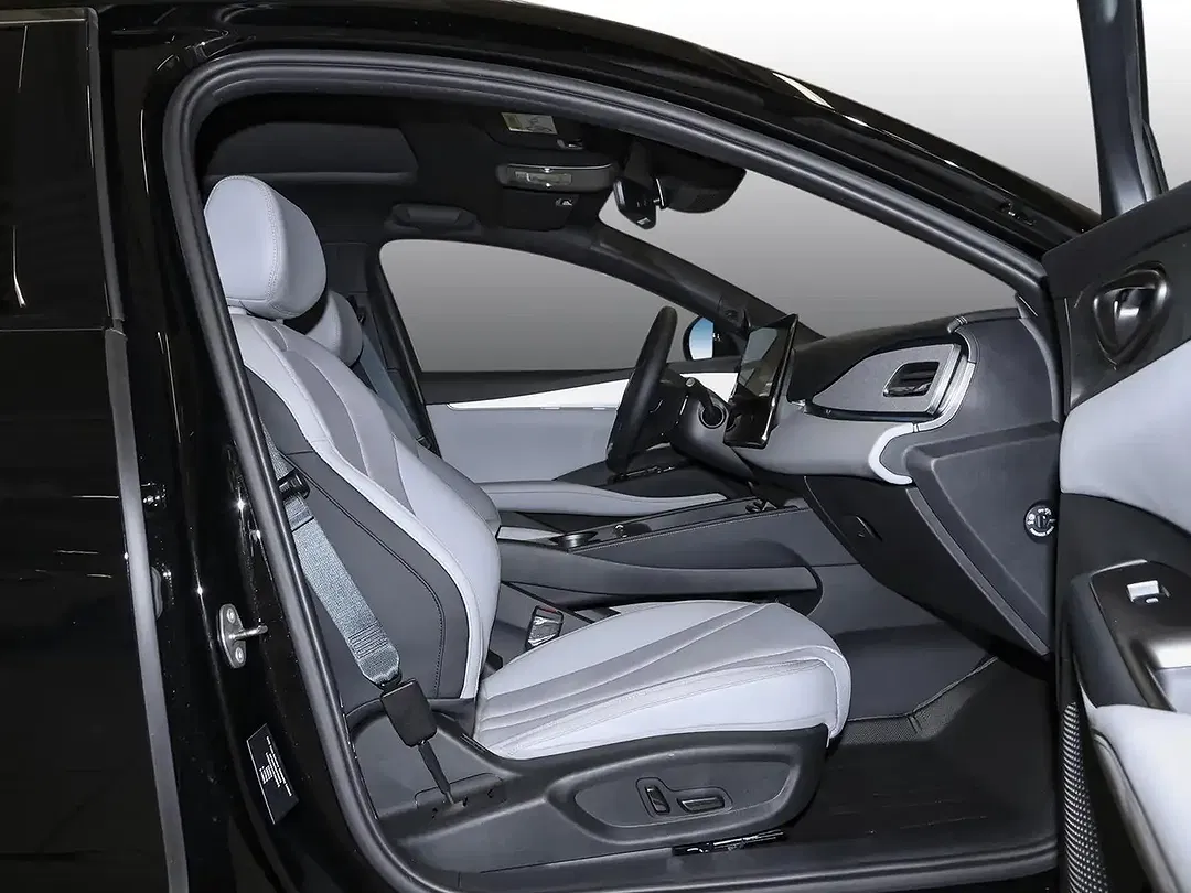 BYD Seal 6 - Thumbnail 4