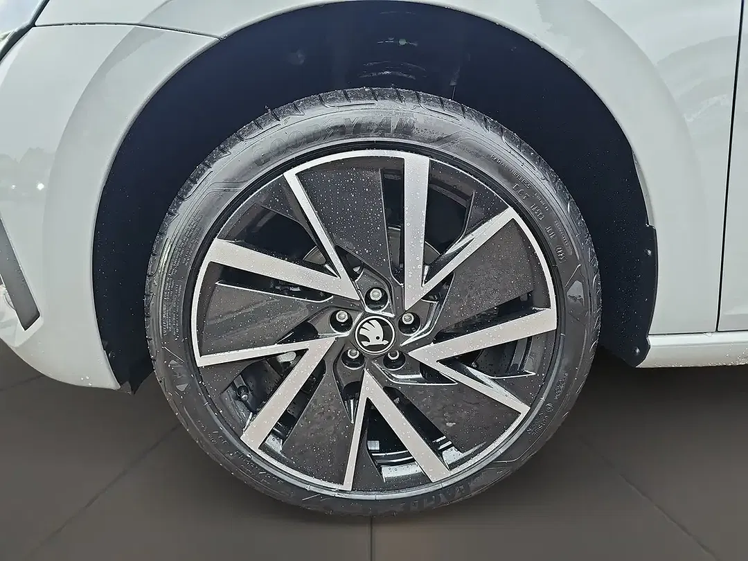 Skoda Scala - Thumbnail 6