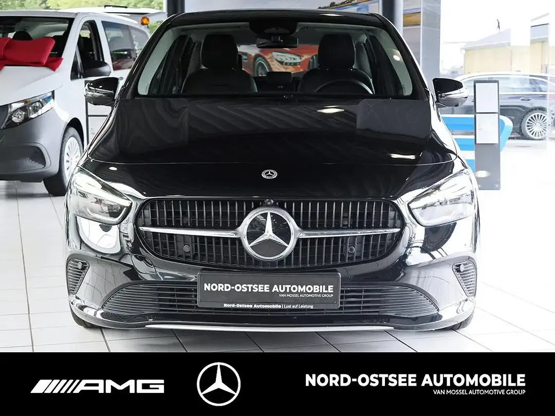 Mercedes-Benz B 200 - Thumbnail 2