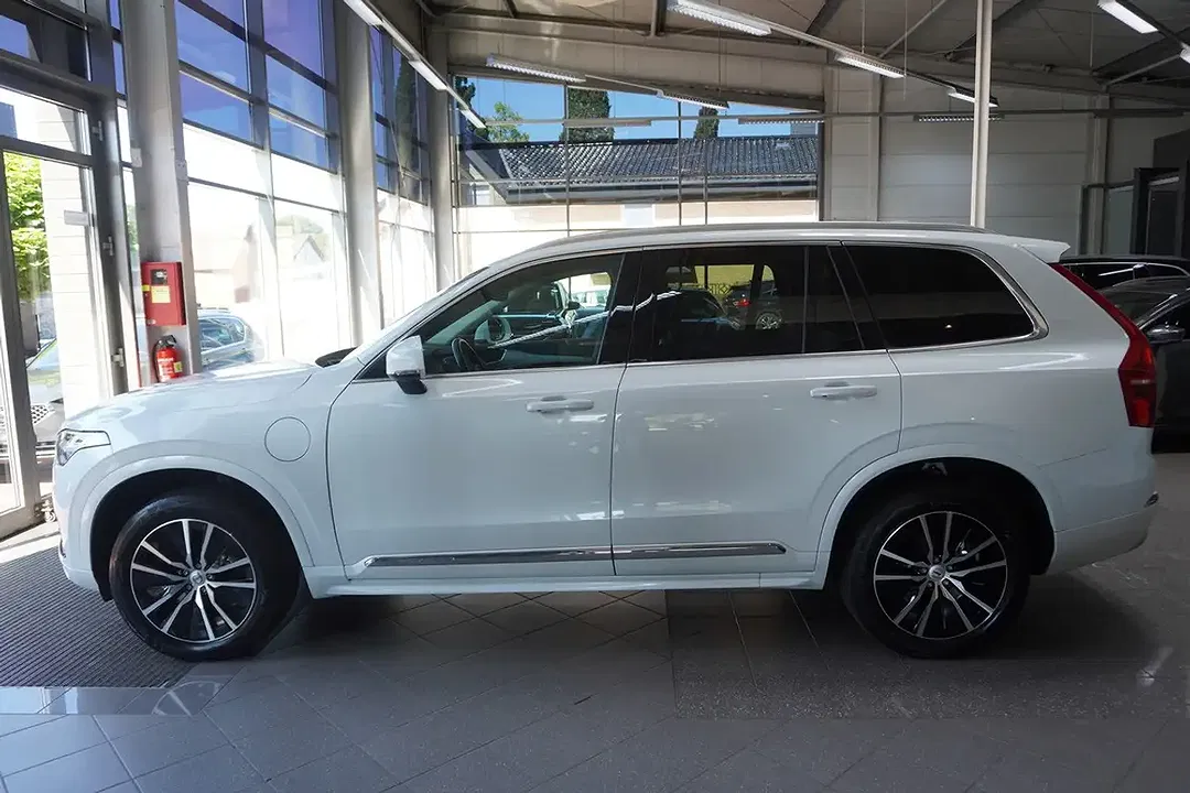 Volvo XC90 - Thumbnail 11