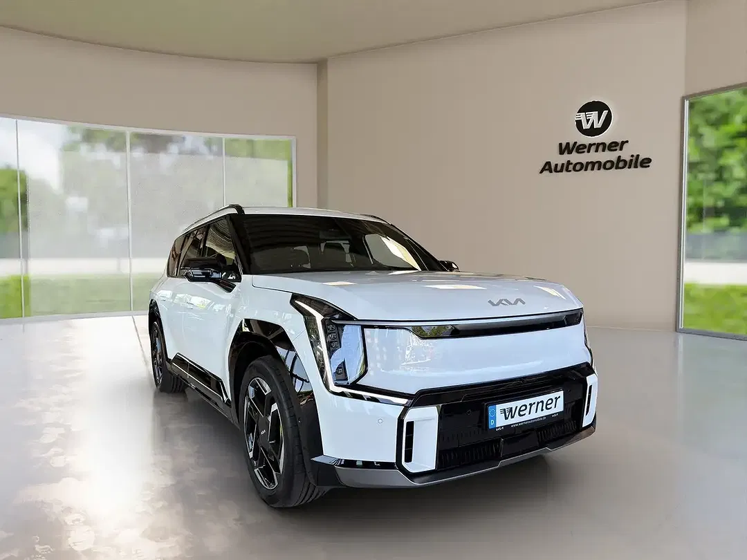 Kia EV9 - Thumbnail 3