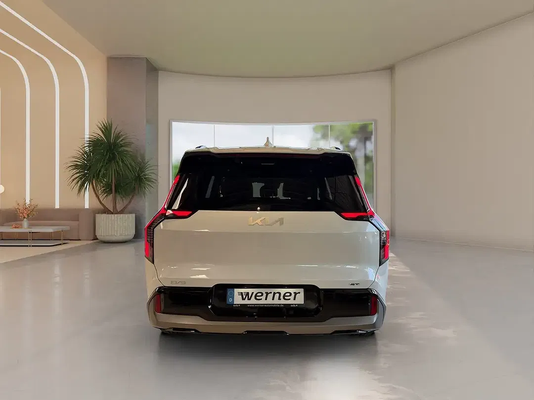 Kia EV9 - Thumbnail 6