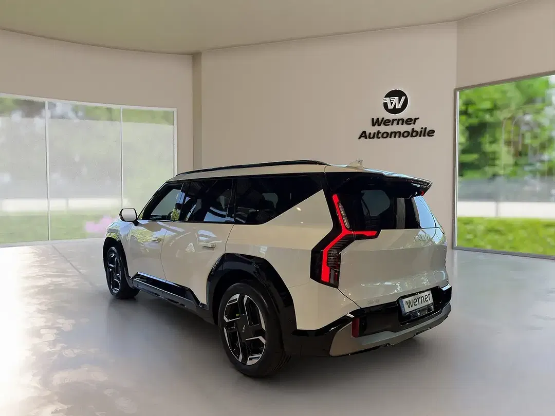 Kia EV9 - Thumbnail 7