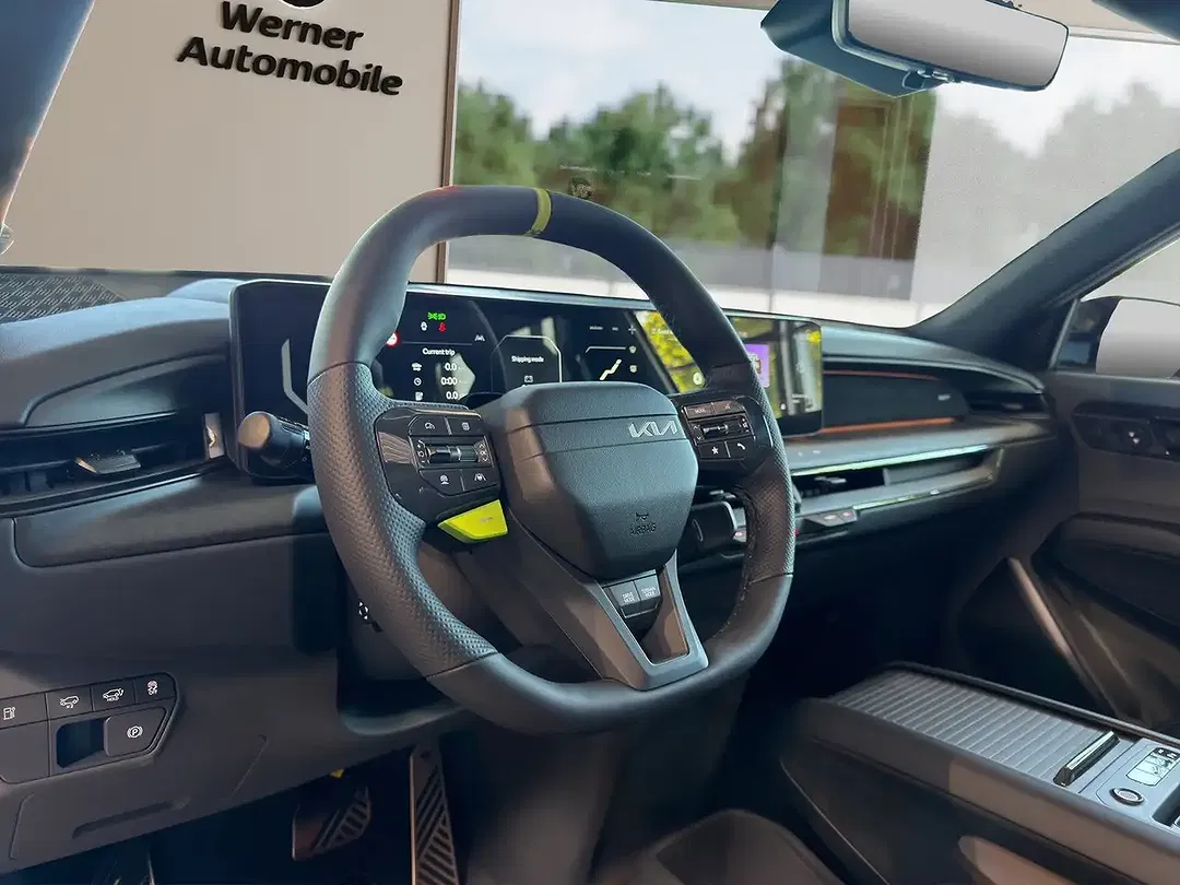 Kia EV9 - Thumbnail 9