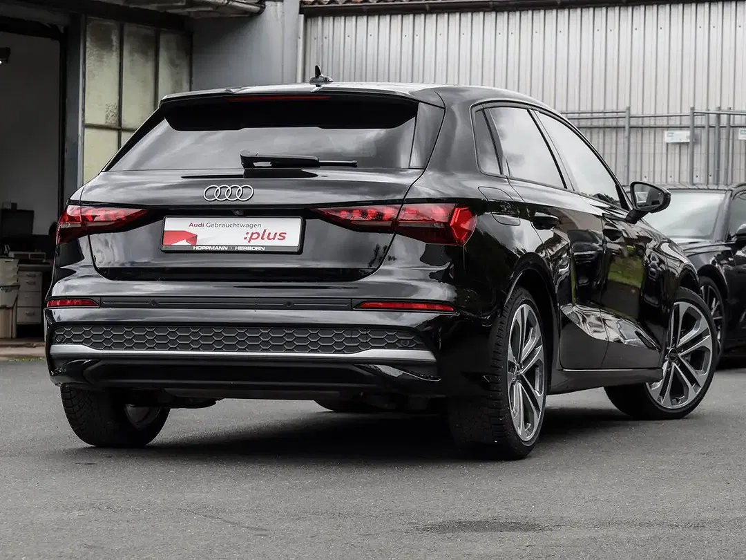 Audi A3 - Thumbnail 2