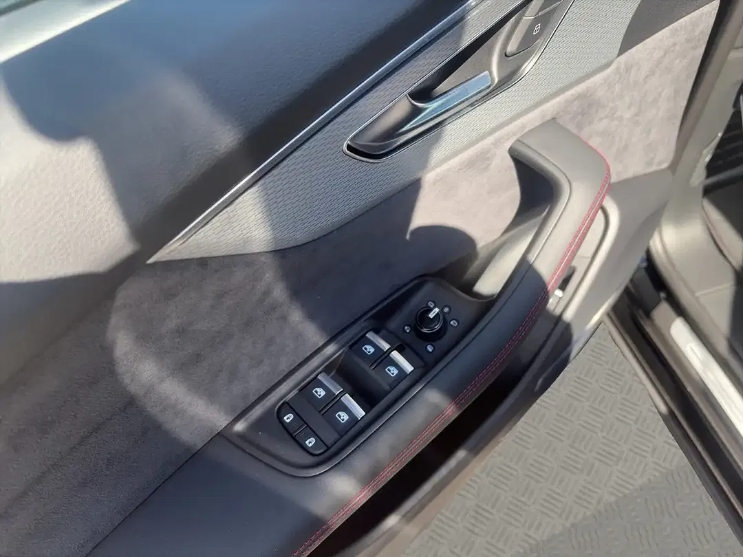 Audi SQ8 - Thumbnail 10