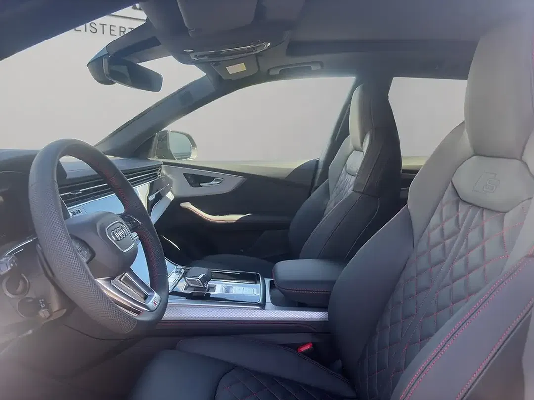 Audi SQ8 - Thumbnail 11